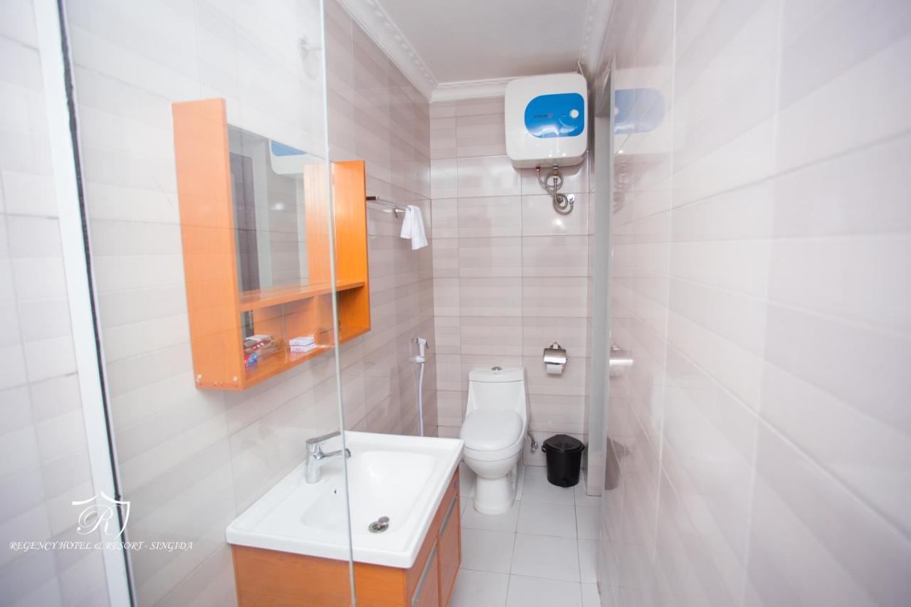 Regency Resort Singida Экстерьер фото
