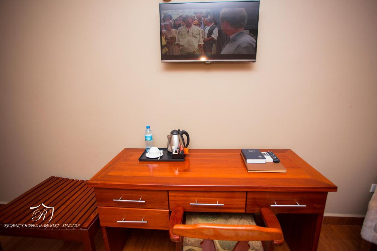 Regency Resort Singida Экстерьер фото